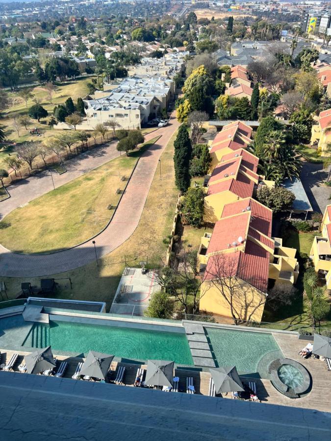 The Capital On The Park Hotel Johannesburg Exterior foto